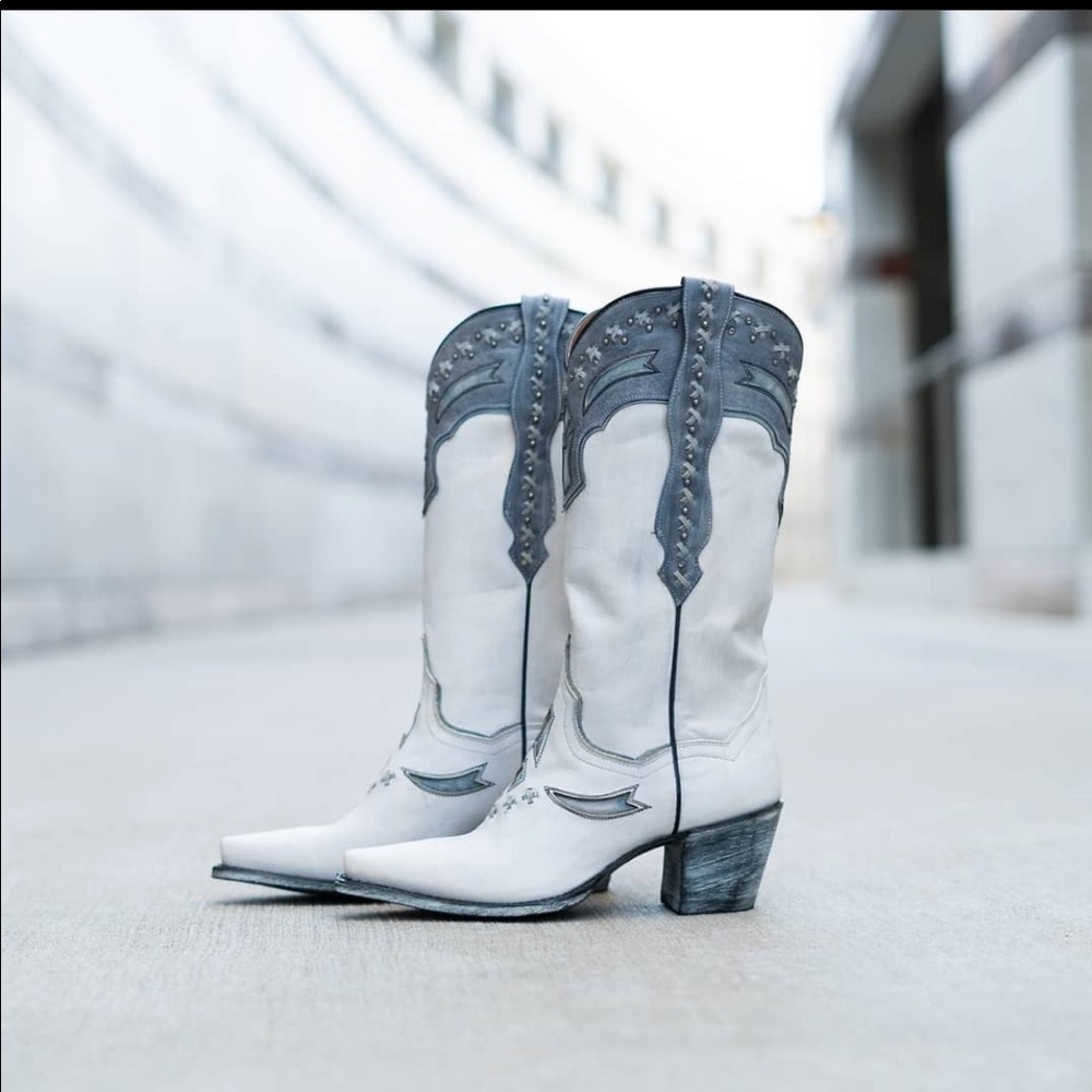 Dan Post shiver leather boots. Worn twice. Originally $283 selling for $220.